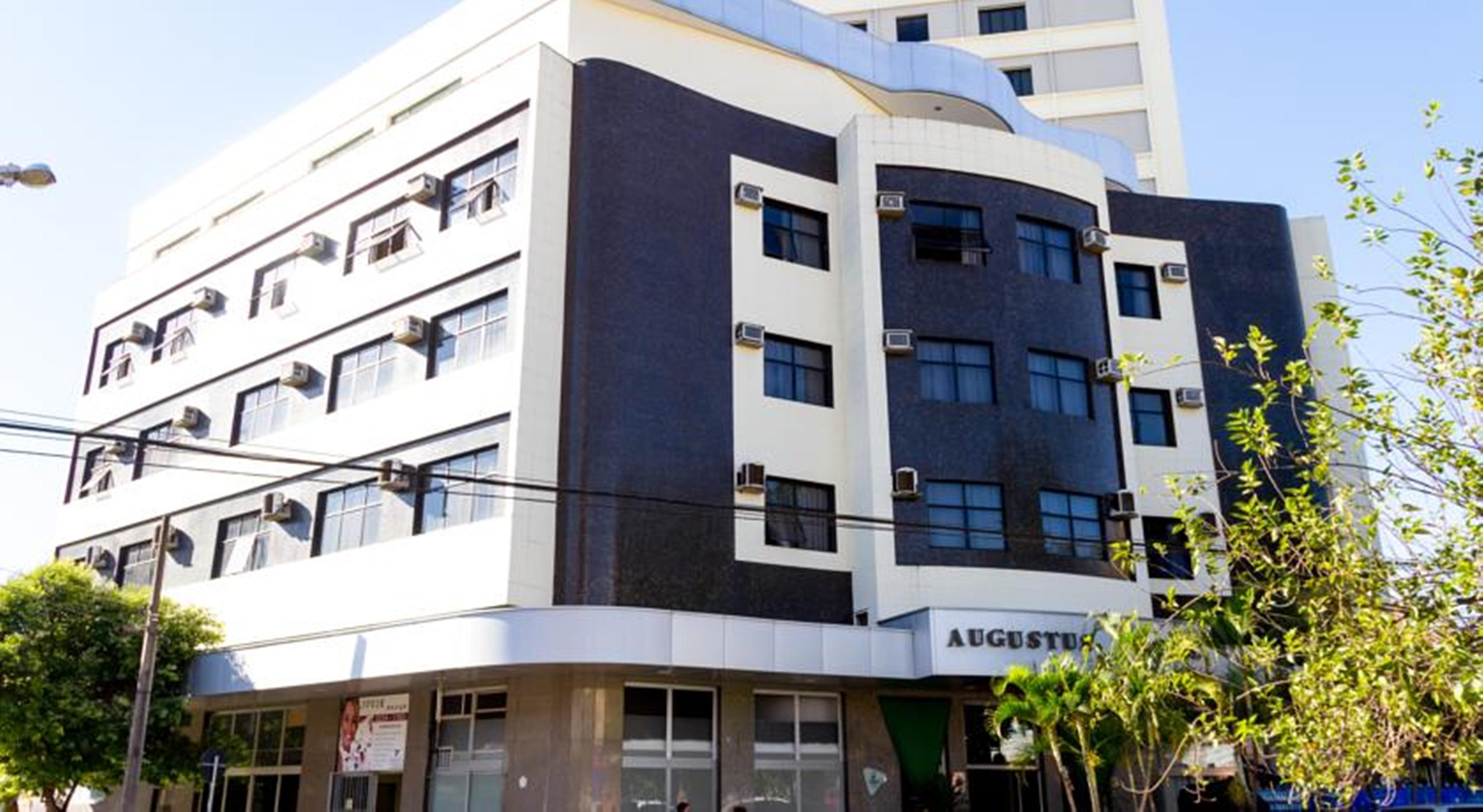 Plaza Inn Augustus, Goiania